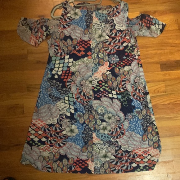 Roz & Ali cold shoulder summer dress - Picture 3 of 3